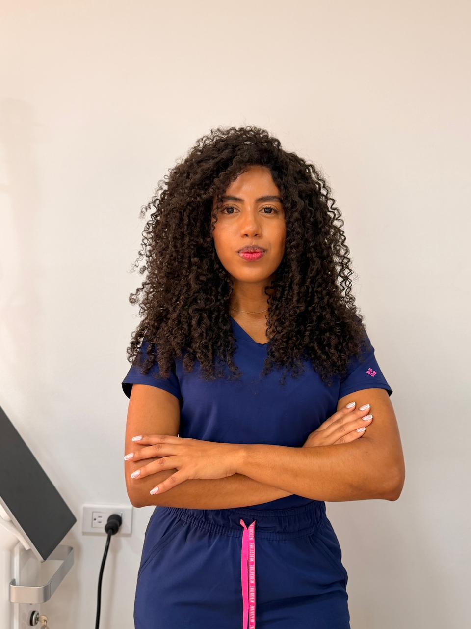 Dra. Liseth Martin — Médica Cirujana Especializada en Medicina Estética